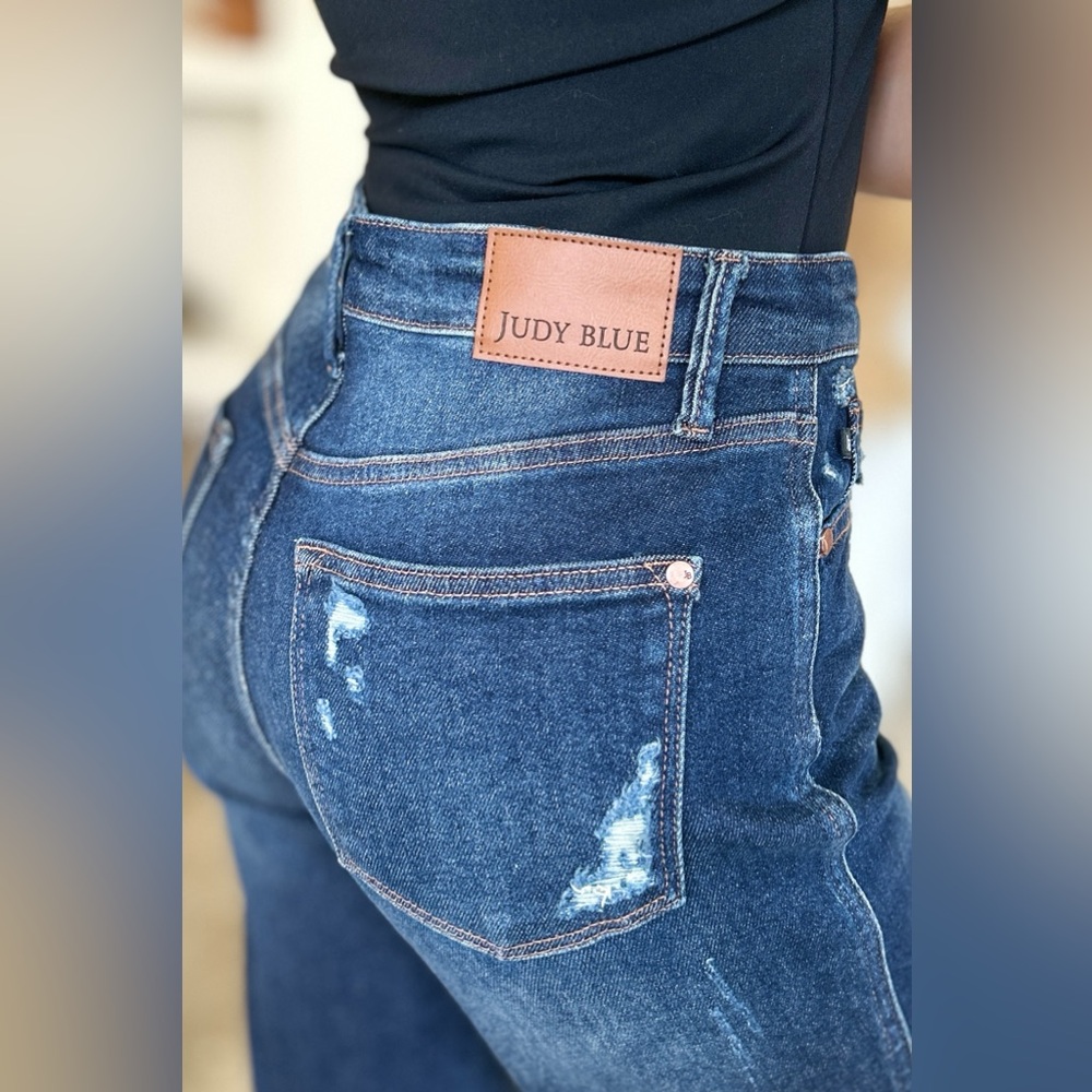 Judy Blue High Waist Rigid Magic Heavy Distressed Straight Jeans - Picture 7 of 10